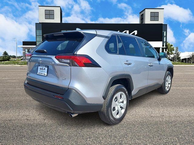 2023 Toyota RAV4 LE