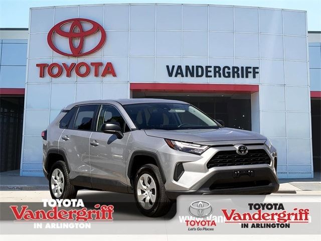 2023 Toyota RAV4 LE