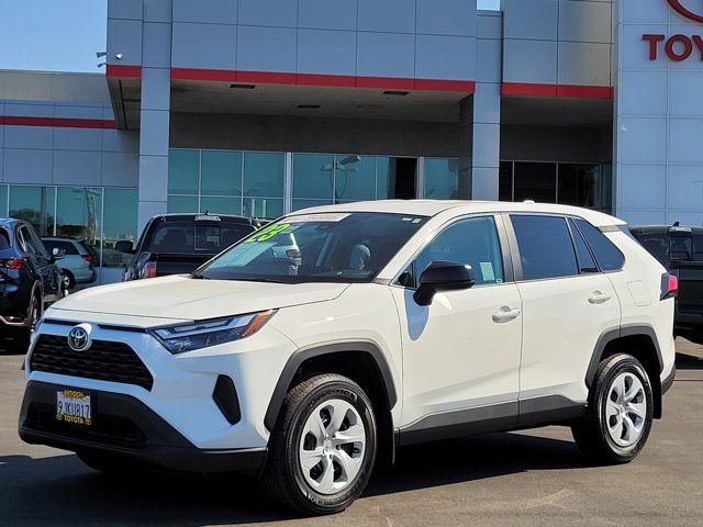 2023 Toyota RAV4 LE