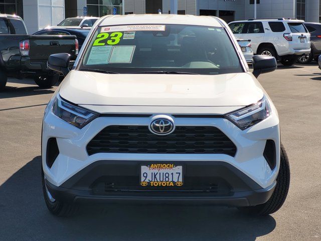 2023 Toyota RAV4 LE