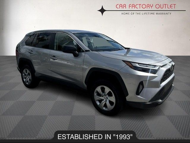 2023 Toyota RAV4 LE