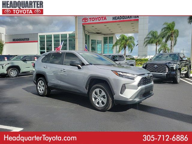 2023 Toyota RAV4 LE