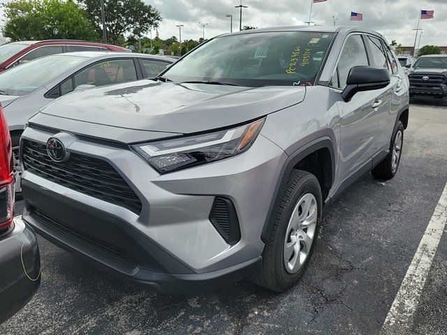 2023 Toyota RAV4 LE