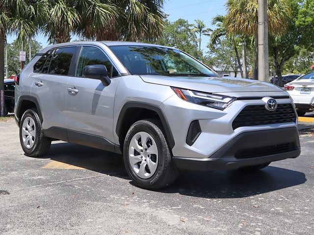 2023 Toyota RAV4 LE