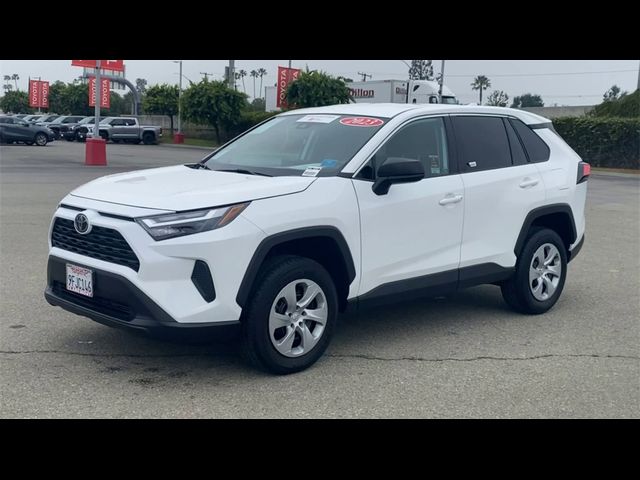 2023 Toyota RAV4 LE