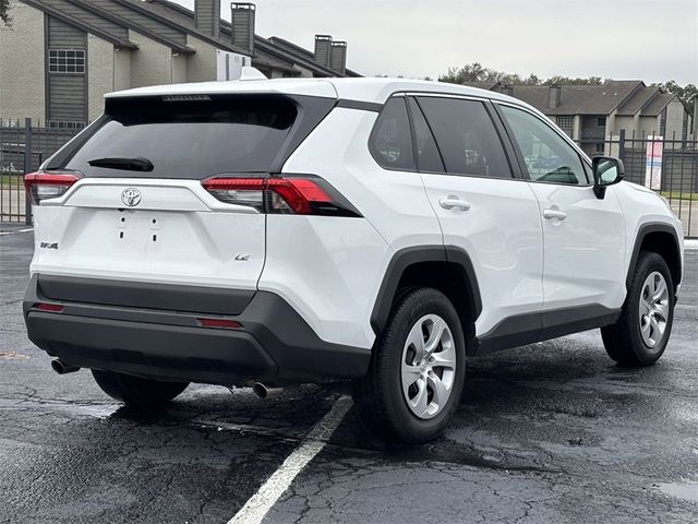 2023 Toyota RAV4 LE