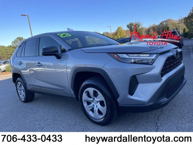 2023 Toyota RAV4 LE