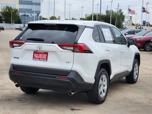 2023 Toyota RAV4 LE