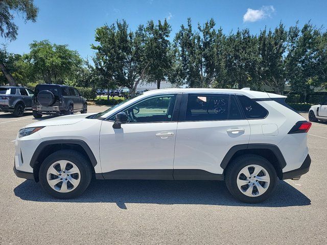 2023 Toyota RAV4 LE