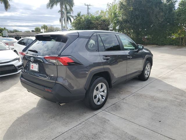 2023 Toyota RAV4 LE