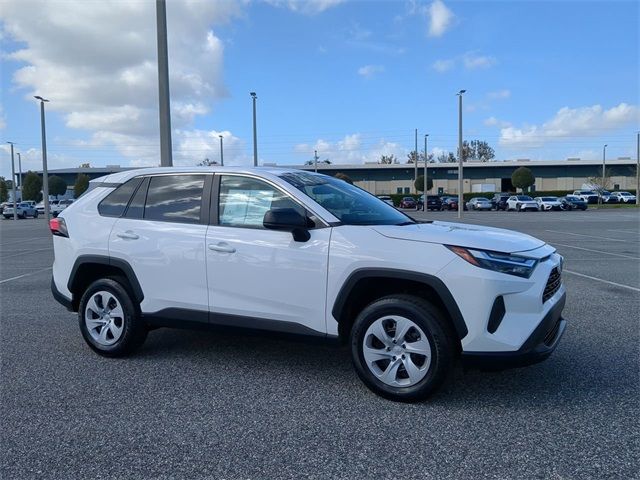 2023 Toyota RAV4 LE