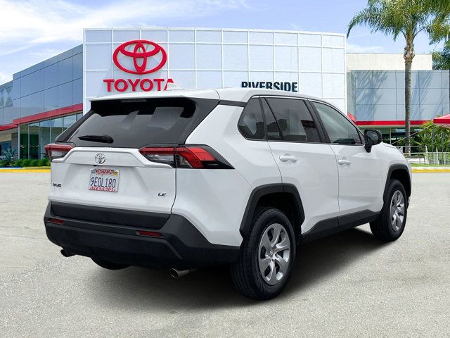 2023 Toyota RAV4 LE