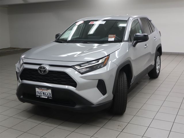 2023 Toyota RAV4 LE