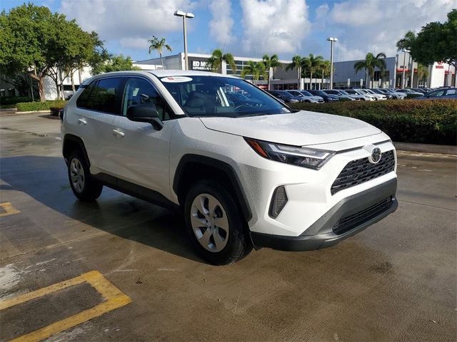 2023 Toyota RAV4 LE