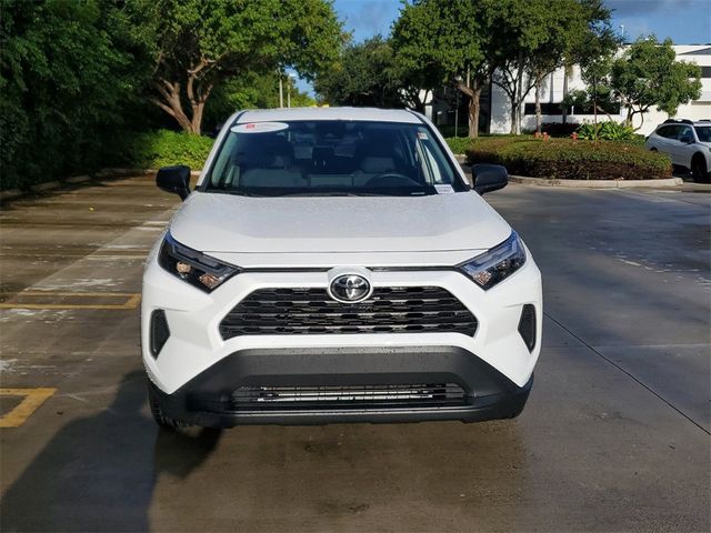 2023 Toyota RAV4 LE