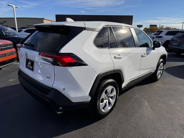 2023 Toyota RAV4 LE