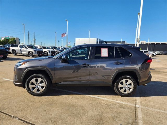 2023 Toyota RAV4 LE