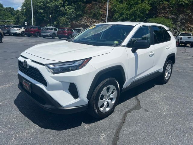 2023 Toyota RAV4 LE