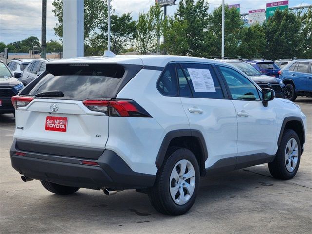 2023 Toyota RAV4 LE