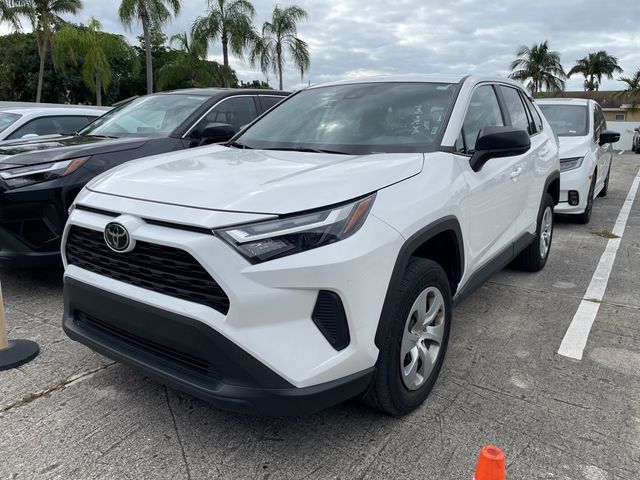 2023 Toyota RAV4 LE