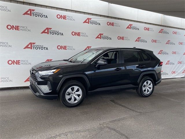 2023 Toyota RAV4 LE