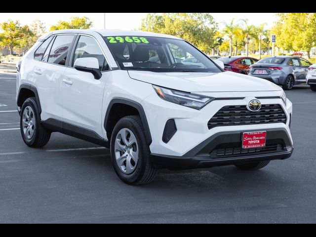 2023 Toyota RAV4 LE