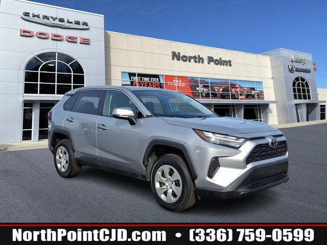 2023 Toyota RAV4 LE