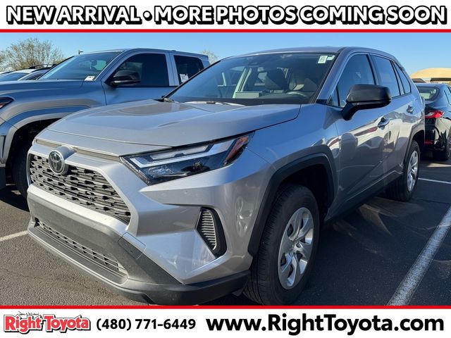 2023 Toyota RAV4 LE