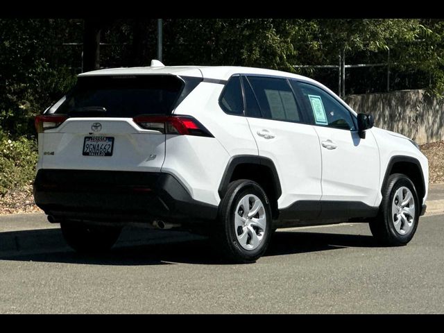 2023 Toyota RAV4 LE