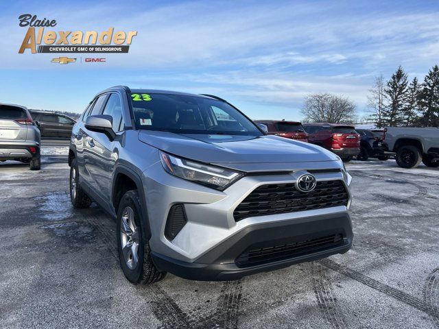 2023 Toyota RAV4 XLE