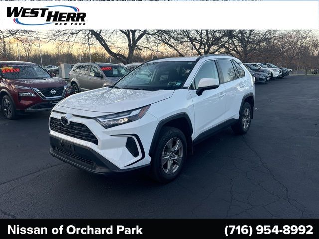 2023 Toyota RAV4 XLE