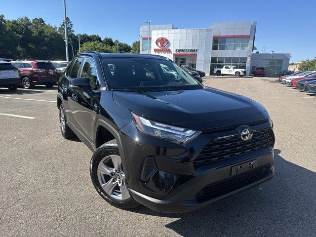 2023 Toyota RAV4 XLE