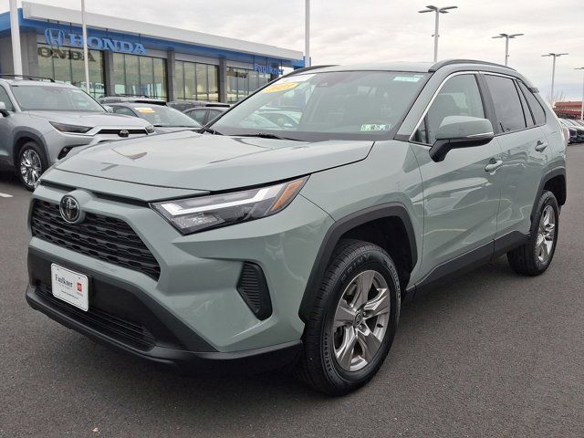 2023 Toyota RAV4 XLE