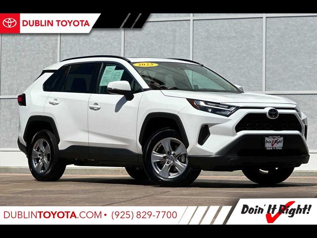 2023 Toyota RAV4 XLE