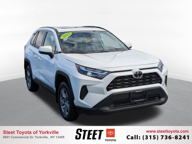 2023 Toyota RAV4 XLE