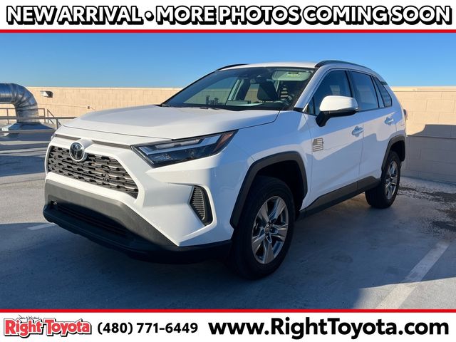 2023 Toyota RAV4 XLE