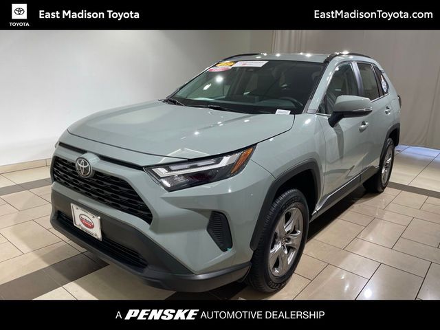 2023 Toyota RAV4 XLE