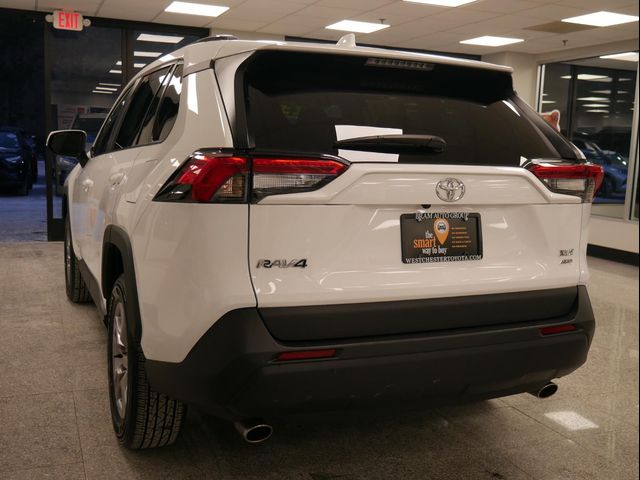 2023 Toyota RAV4 XLE