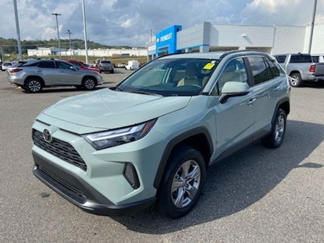 2023 Toyota RAV4 XLE