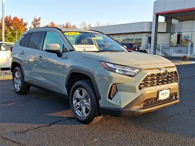 2023 Toyota RAV4 XLE