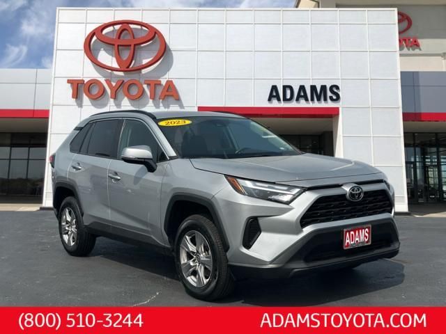 2023 Toyota RAV4 XLE