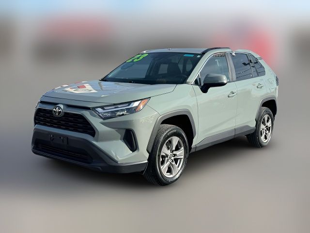 2023 Toyota RAV4 XLE