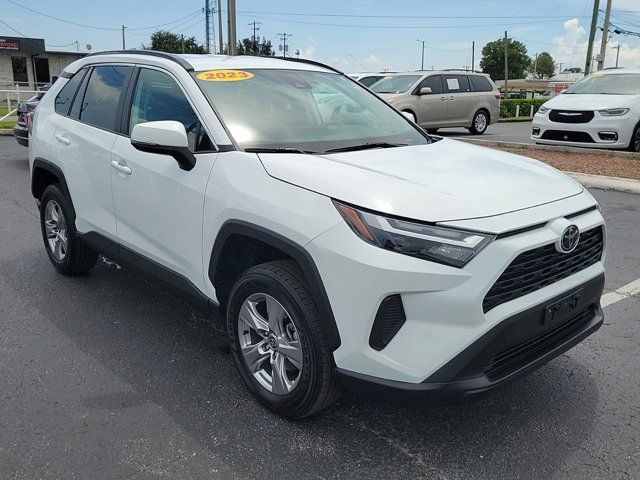 2023 Toyota RAV4 XLE