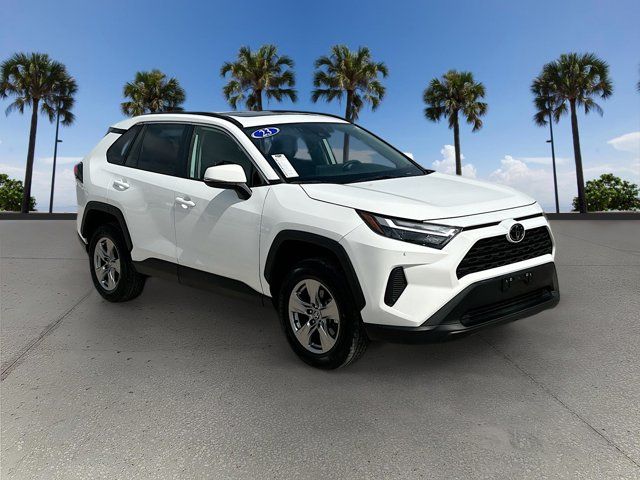 2023 Toyota RAV4 XLE