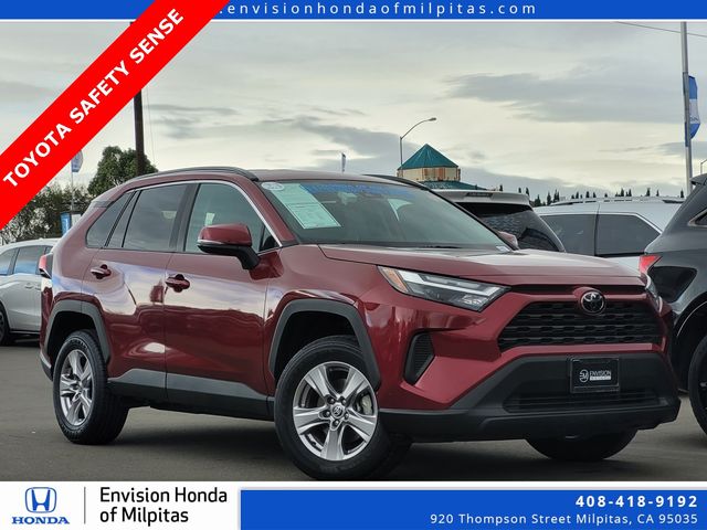 2023 Toyota RAV4 XLE