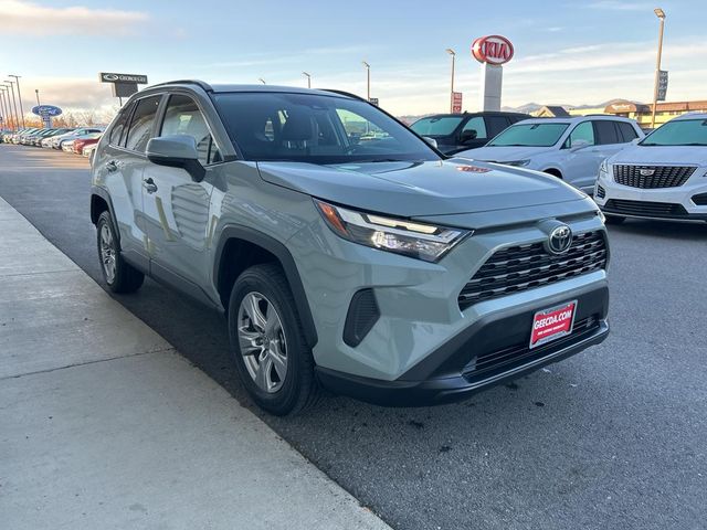 2023 Toyota RAV4 XLE