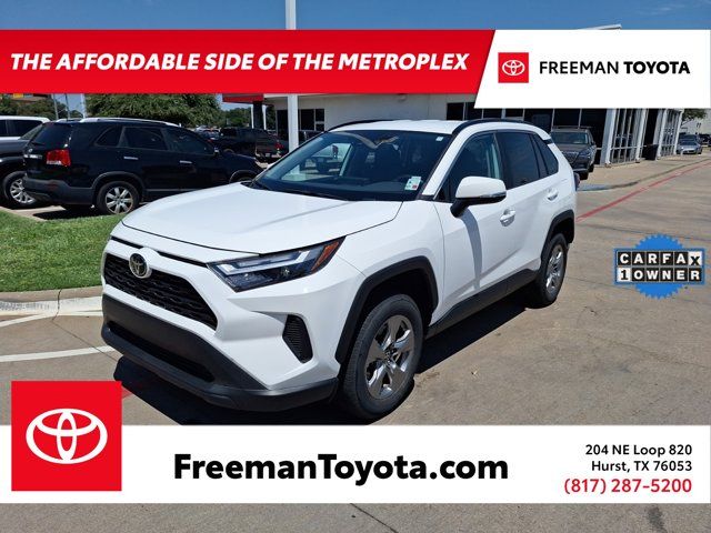 2023 Toyota RAV4 XLE