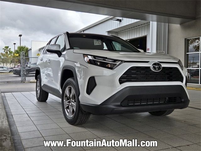 2023 Toyota RAV4 XLE