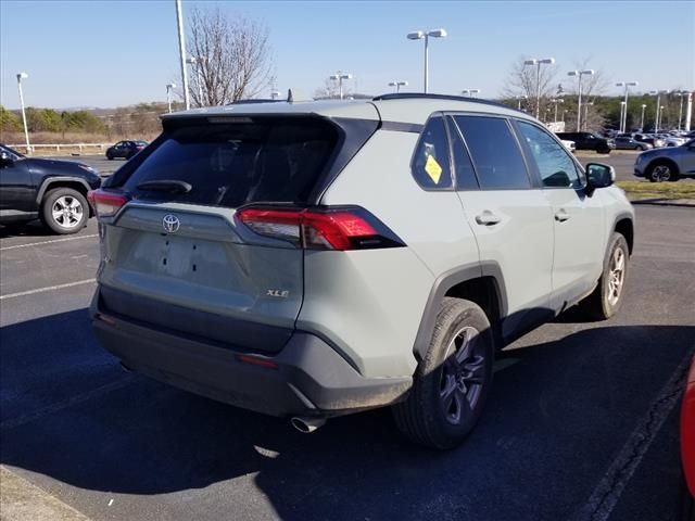 2023 Toyota RAV4 XLE