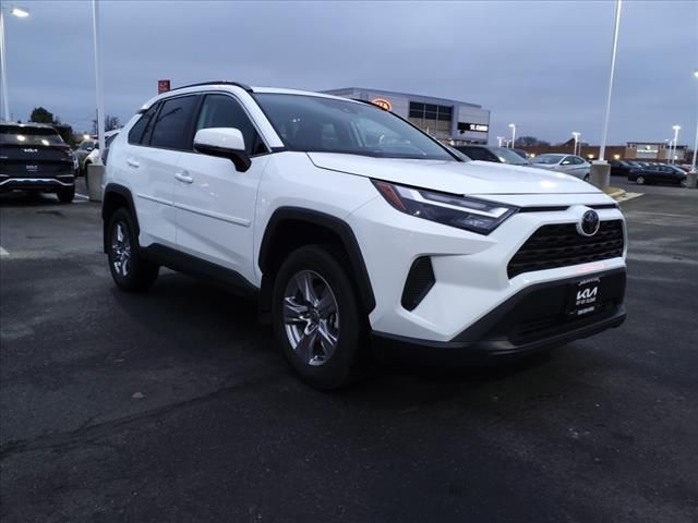 2023 Toyota RAV4 XLE